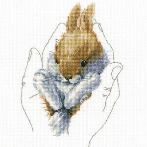RTO counted cross stitch kit Easter bunny M697/ In the palms / Animals pets DIY Embroidery kit