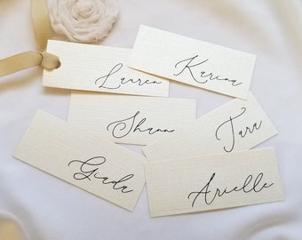 Etiquetas de damas de honor, etiquetas personalizadas, etiquetas de fiesta de boda, nombres de placas, etiquetas de regalo de dama de honor, etiquetas de percha, etiquetas personalizadas, etiquetas personalizadas