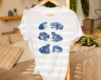 Vintage Frog Shirt, Frog T Shirt, Cute Frog Shirt, Frogs Shirt, Frogs and Toads, Cottagecore T Shirt, Frog Tshirt, Aesthetic Shirt