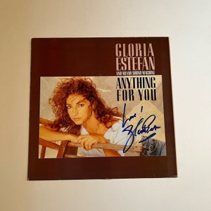 Gloria Estefan Vinyl Record LP Cover Autographed
