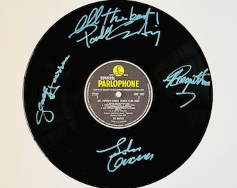 The Beatles Sgt Peppers Signed Vinyl Record Unframed