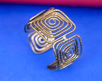 Spiral Bracelet, Gold Cuff, Swirl Jewelry , Gold Spiral Bracelet, Spiral Cuff, Swirl Cuff, Brass Jewelry, Gift for Her, Gold Bangle Cuff