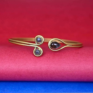 Labradorite Gold Arm Cuff: Minimalist Brass Swirl Armband