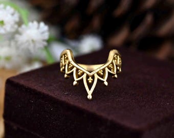 Dainty Chevron Ring, V Shape Ring, Dainty Rings, Gold Chevron, knuckle ring , Rings, midi ring , minimalist jewelry , dainty rings,