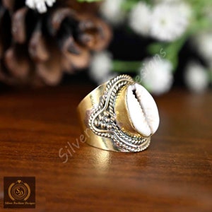 Natural Cowrie Shell ring, Summer Ring, Cowry Kauri Shell, Authentic Ring, minimalist ring, Open ocean Ethnic Ring, Boho ring, gift for her