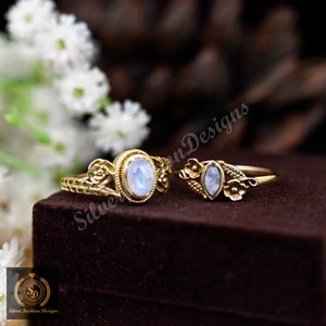 Bague de fiançailles florale avec pierre de lune : feuille de laurier, or rose