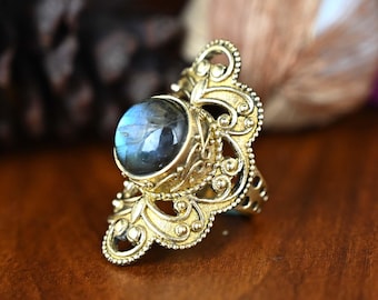 Anillo de labradorita grande: latón bañado en oro, piedra preciosa natural