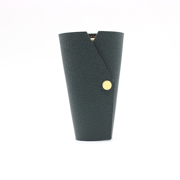 Handgemachtes Leder Schlüsseletui in Racing Green mit Monogram -Prägung