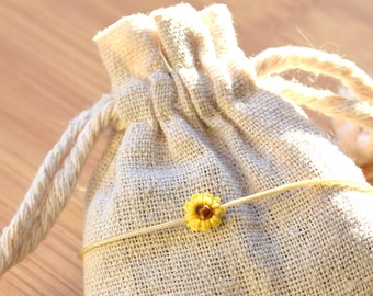 Simple Helianthus • Simple Collection • Makramee Blumenarmband mit Perle • Armband geflochten • Sonnenblumen • Bellis Berlin