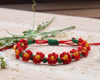 Zinnia • Makramee Blumenarmband mit Perlen •  Armband geflochten  • Bellis Berlin