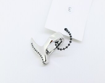 Dominic Jones Ladies 'talon' Ring-23k White Gold-plated With