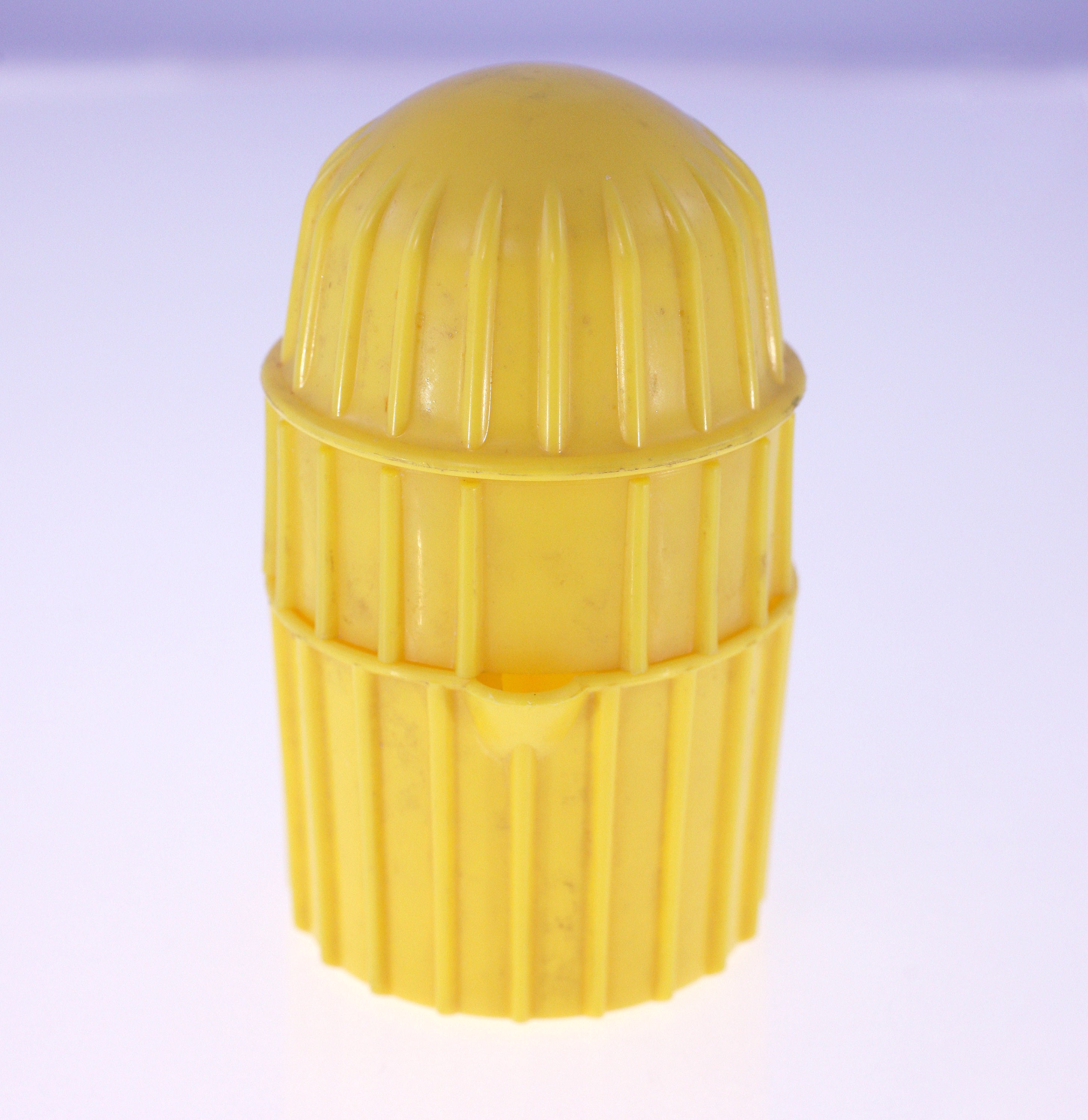 Presse-agrumes italien 3 pièces en plastique Per Alimenti vintage des années 1970 - Besoin d'un nettoyage (Poids 114 g) - Frais de port offerts