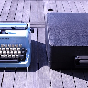 Macchina da scrivere Scheidegger Typomatic TMS Star circa anni '70 con custodia originale - necessita di pulizia/manutenzione - Peso 8,9 kg - Spedizione GRATUITA in Europa
