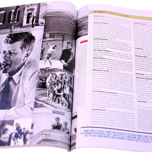 Puede incluir: Una revista abierta con fotograf&iacute;as y texto en blanco y negro. La p&aacute;gina izquierda muestra un collage de im&aacute;genes, incluido un retrato de un hombre fumando y otras escenas hist&oacute;ricas. La p&aacute;gina derecha contiene columnas de texto. El tema es hist&oacute;rico.