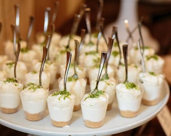 Mini cuillères à apéritif Couverts en plastique à dessert Vaisselle Couverts Présentoir à desserts Argenterie Présentoir de restauration Petites cuillères Mini gâteau