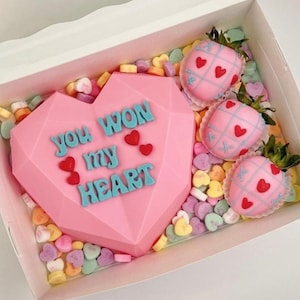 Breakable Heart Molds Chocolate Molds Silicone Valentines Day Gift Diamond Heart Cake Molds for Baking with Hammers, Popsicle Ice Cream Mold