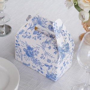 Niebieskie kwiatowe pudełko na smakołyki na przyjęcie herbaciane w ogrodzie, wesele, wieczór panieński, baby shower, Love Shack, fantazyjny motyw, przyjęcie urodzinowe, deserowy bar, zestaw 24 sztuk