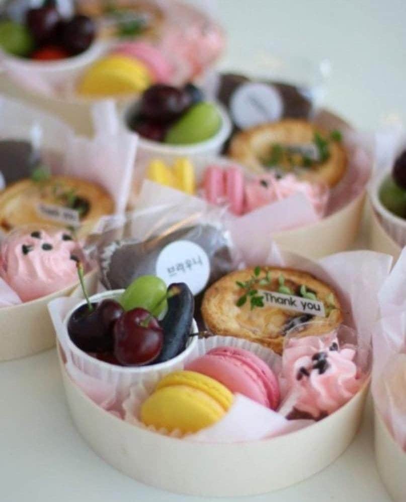 Charcuterie Grazing Round Wooden Bento Box w/Mini Forks Tongs Honey Combs for Individual Favor Appetizer Dessert Display Catered Event
