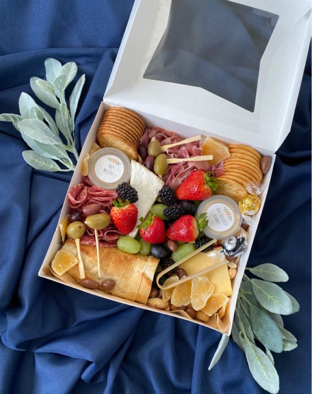 Charcuterie Favor Rectangle Grazing Box W/mini Forks Tongs Honey Combs for  Individual Favor Appetizer Dessert Display Catered Event 20 Set 