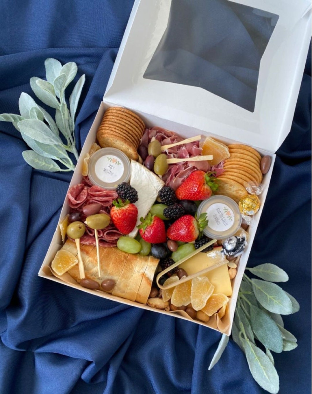 Charcuterie Favor Rectangle Grazing Box W/mini Forks Tongs Honey Combs