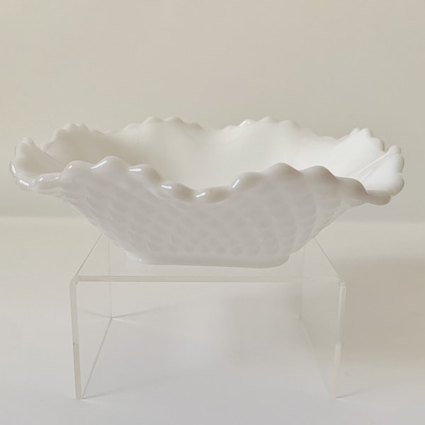 Vintage Milk Glass Trinket Dish | Scalloped Rim | Candy Dish | Nut Dish | Ring Dish | Vintage Milk Glass | Raised Diamond Pattern | Unique |