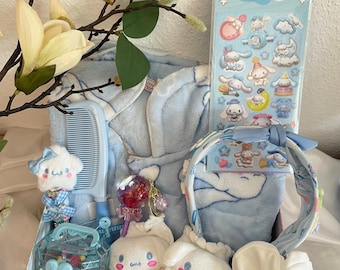Cinnamoroll-kawaiibundel, Sanrio-themacadeaudoos, verrassingscadeaus voor haar, schattige Sanrio-briefpapierbundel cinimoroll Plushie, Mysterybox verjaardag