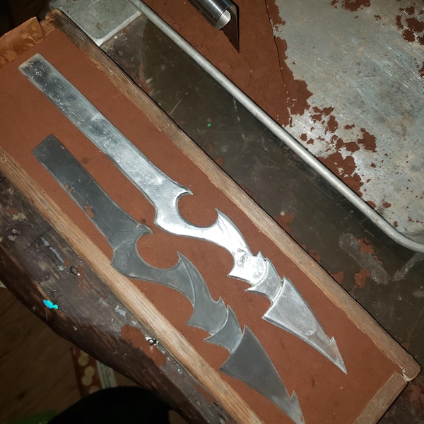 Real Predator Gauntlet Blades – 14" Aluminum Sand Cast from 3D Print – Customizable, Handcrafted