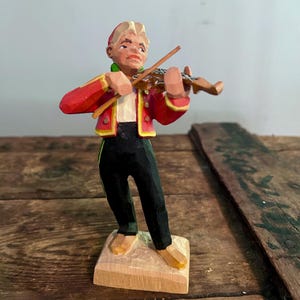 Vintage Laplander Violinist Henning Norway Hand Carved 6.5" Sculpture