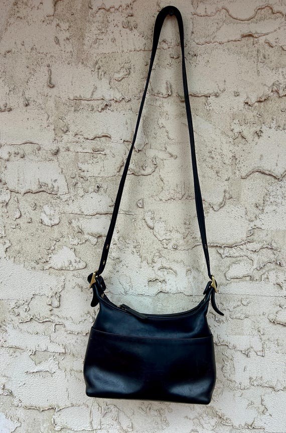 Vintage Coach Small Legacy Zip Hobo Style 9136 Black Costa Rica
