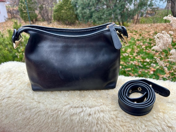 Vintage Coach Small Legacy Zip Hobo Style 9136 Black Costa Rica