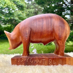 Vintage wooden pig figure hand carved wood female farm animal 8” folk art