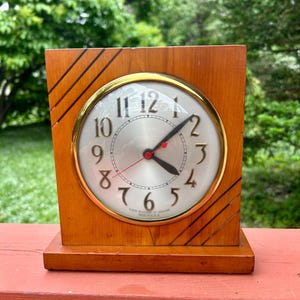 Sessions vintage electric wood clock