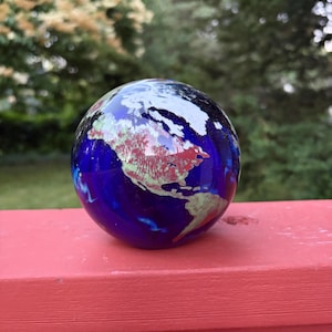 Lundberg Art Glass Globe Paperweight - Etsy