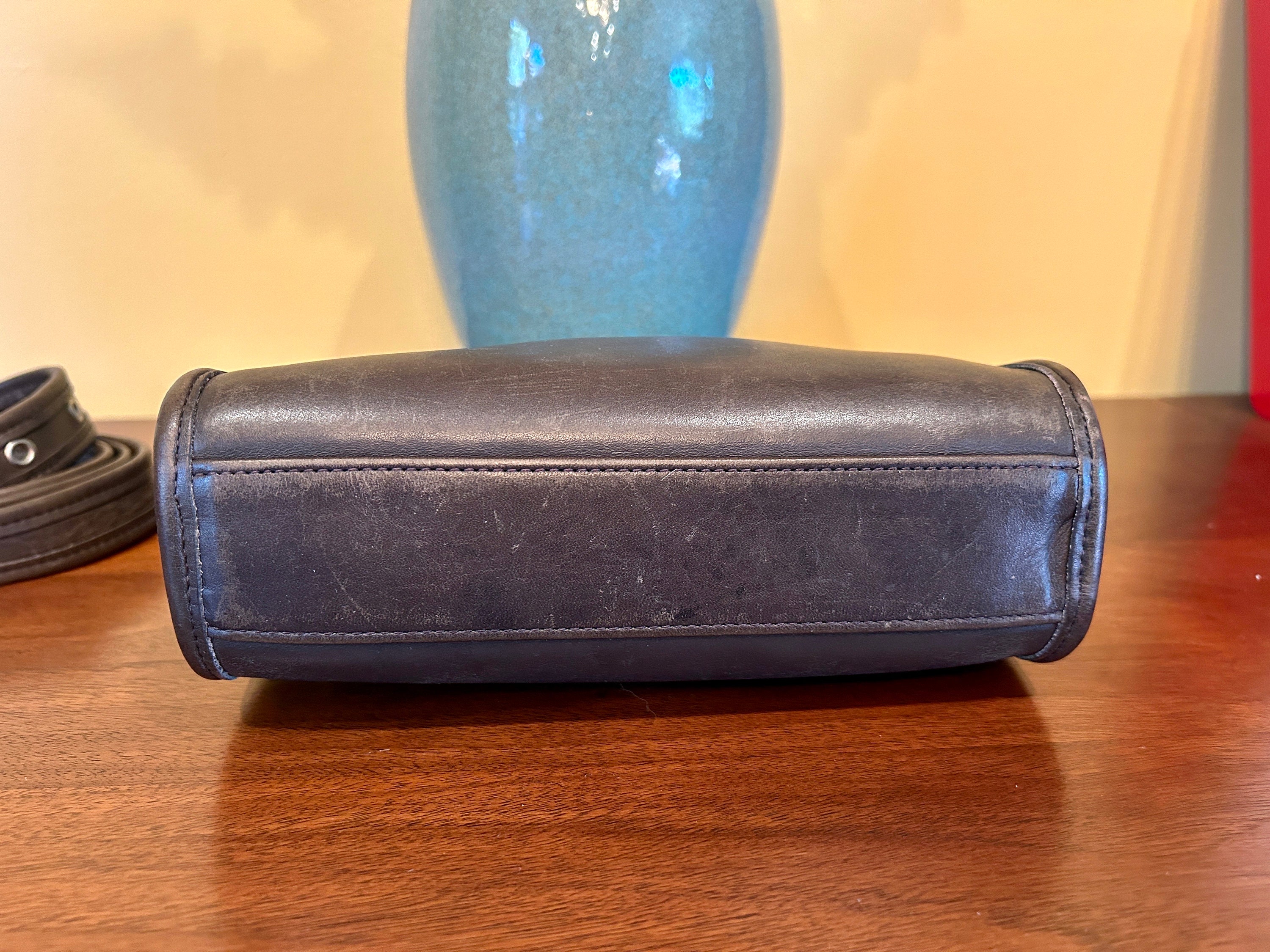 Vintage Coach Small Legacy Zip Style 9997 in Gray With