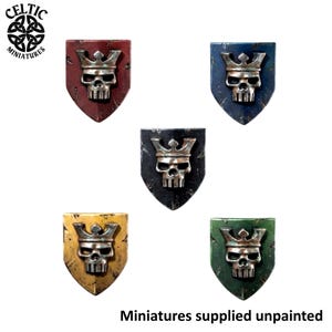 Escudos com Caveira e Coroa | Peças de Resina de 28 mm e 32 mm | Miniaturas de Fantasia | RPG de Mesa e Jogos de Guerra