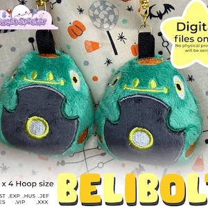 Puede incluir: Dos llaveros de peluche verde y gris de un personaje Pokémon llamado "BELIBOLT". Los llaveros miden 10x10 cm y están disponibles en los formatos .DST, .EXP, .HUS, .JEF, .PES, .VIP y .XXX. Archivos digitales únicamente. No se enviará ningún producto físico.