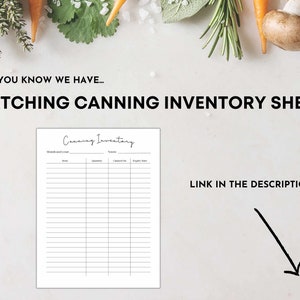Op de afbeelding: Een printbaar inmaak-inventarisblad met de tekst "Canning Inventory" bovenaan. Het blad heeft kolommen voor maand en jaar, item, hoeveelheid, notities en vervaldatum.