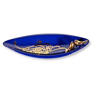 Handmade ceramic fountain, decorated with an elegant &quot;Nastaliq Persian calligraphy&quot; design in gold on a blue background with two birds.