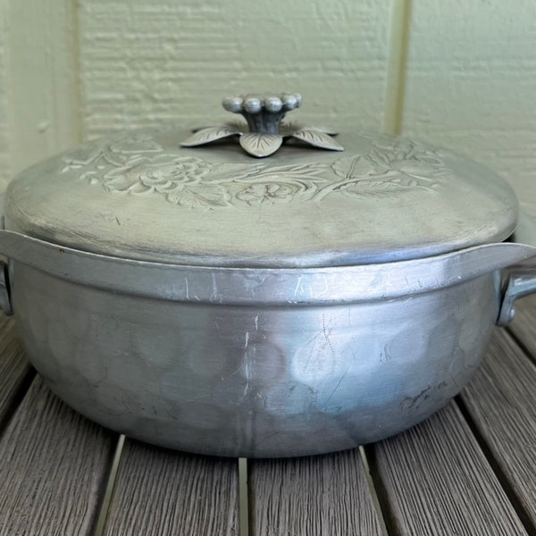 Aluminum Casserole Dish Mid Century Modern MCM With Floral Lid Everlast Hand Forged Vintage