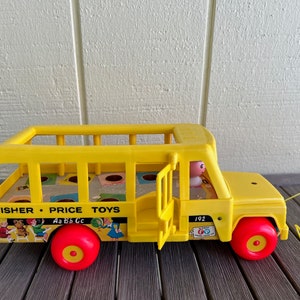 School Bus 192 Wood and Plastic Pull Toy 1965 Vintage Fisher-price