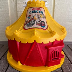 Weeble Wobble Circus Tenda Giocattolo Hasbro Rosso Giallo Vintage