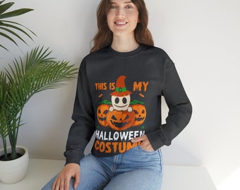 Halloween Sweatshirt, Vintage Halloween Sweatshirt, Vintage Black Cat, Retro Halloween,Unisex Heavy Blend™ Crewneck Sweatshirt
