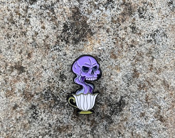 Alice in Wonderland Tea Cup Enamel Pin | Nightmare Comic