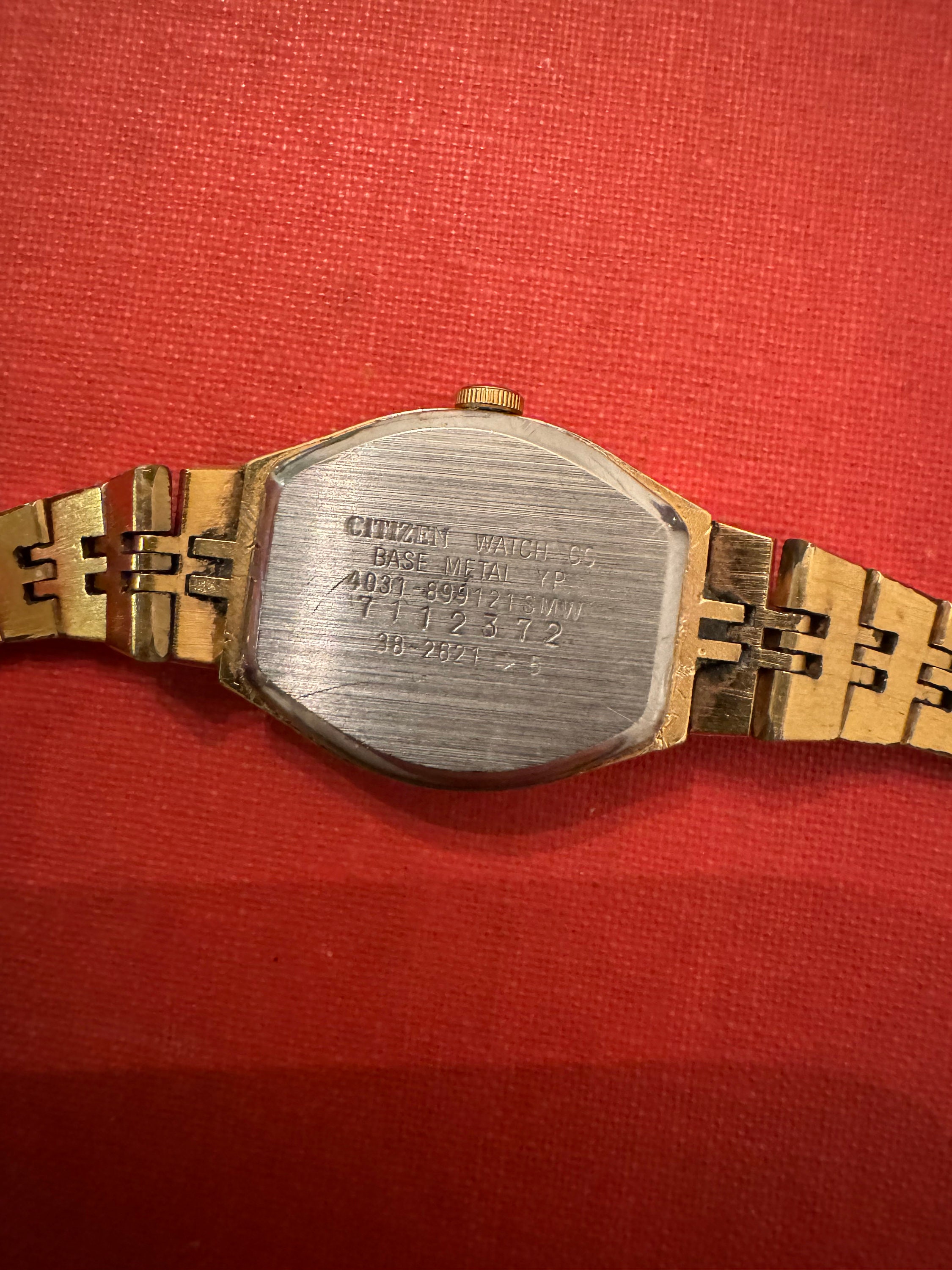 Vintage Citizen Quartz Women's Wrist Watch (4031-899121) - Etsy Vintage Citizen Quartz Women's Wrist Watch (4031-899121) - Etsy