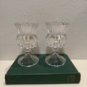 Paire de bougeoirs tulipes en cristal vintage