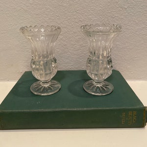 Vintage plomo cristal corte vidrio 4&quot; Bud florero conjunto de 2