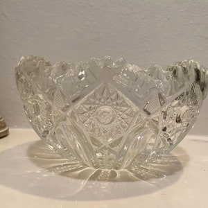 Antique American Brilliant Cut Crystal Hobstar Design Scalloped Rim Bowl
