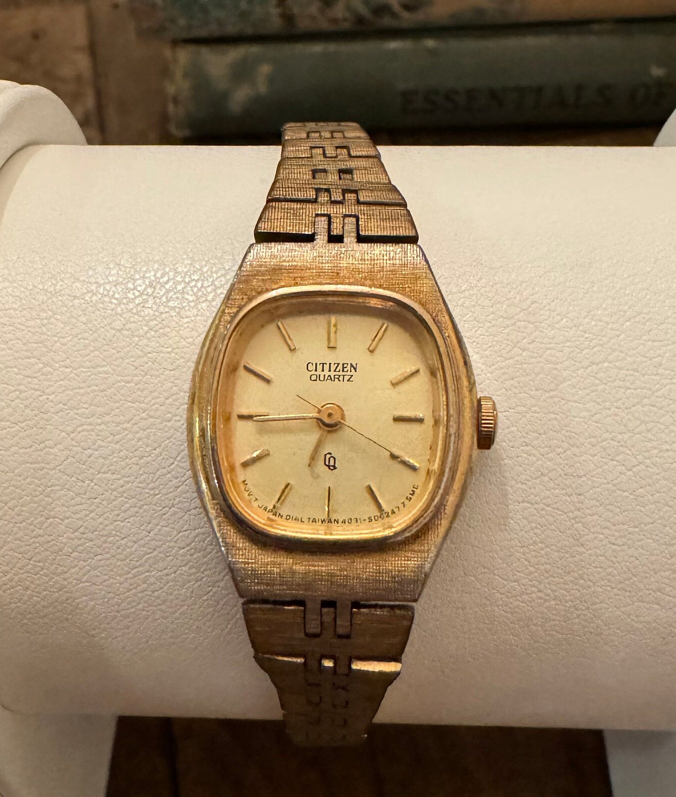 Vintage Citizen Quartz Women's Wrist Watch (4031-899121) - Etsy Vintage Citizen Quartz Women's Wrist Watch (4031-899121) - Etsy