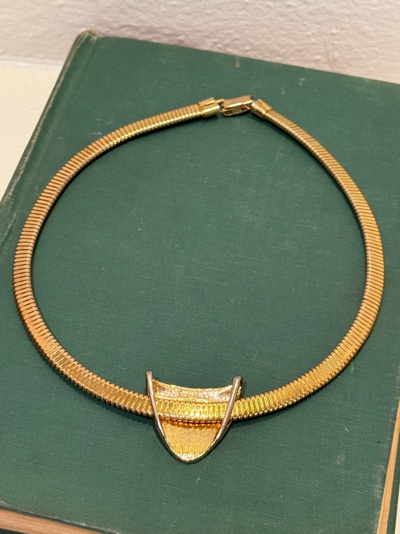 Vintage 1980s Gold Tone Sliding Panther Pendant N… - image 4