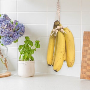 Macrame Banana Holder Counter Space Saver, 7"